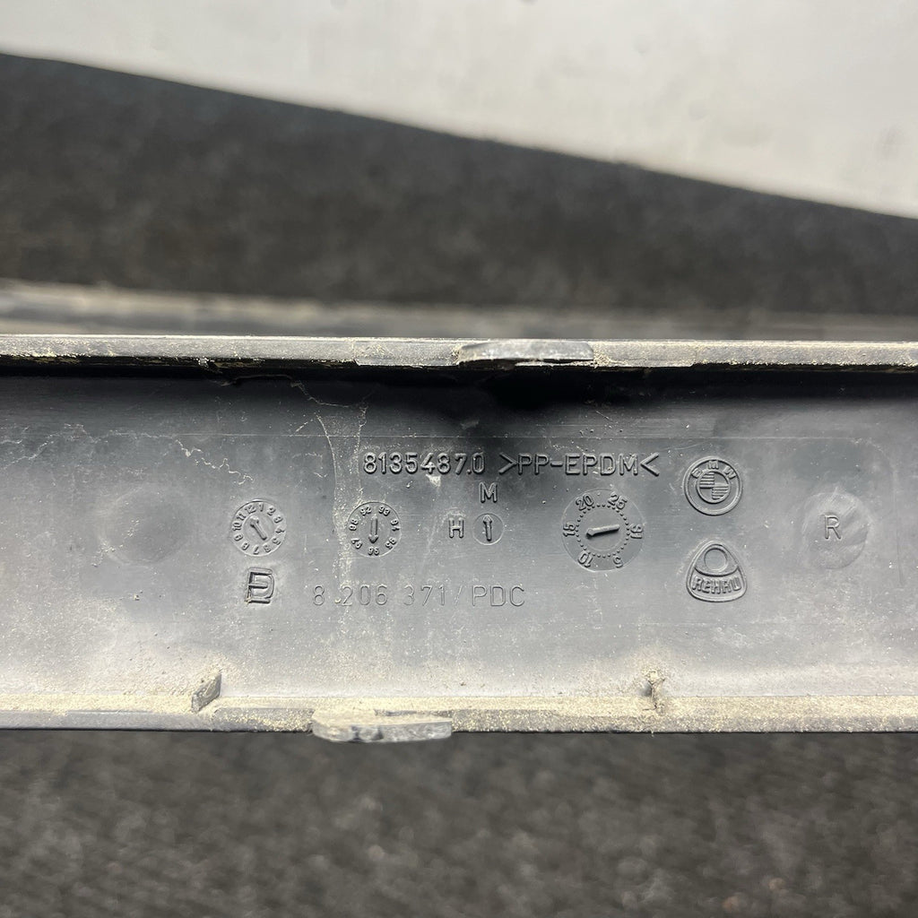 ☑️ 94-99 BMW E36 328i SEDAN SET OF 3 REAR BUMPER TRIM STRIP MOLDING OEM