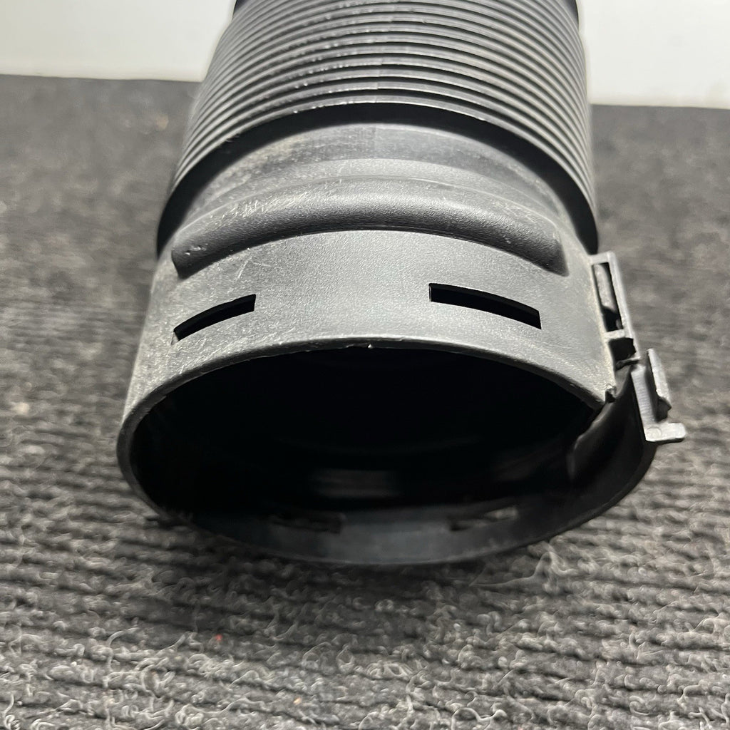 ☑️ 2011-2013 BMW X5 35IX E70 - AIR Intake DUCT / TUBE 7571344