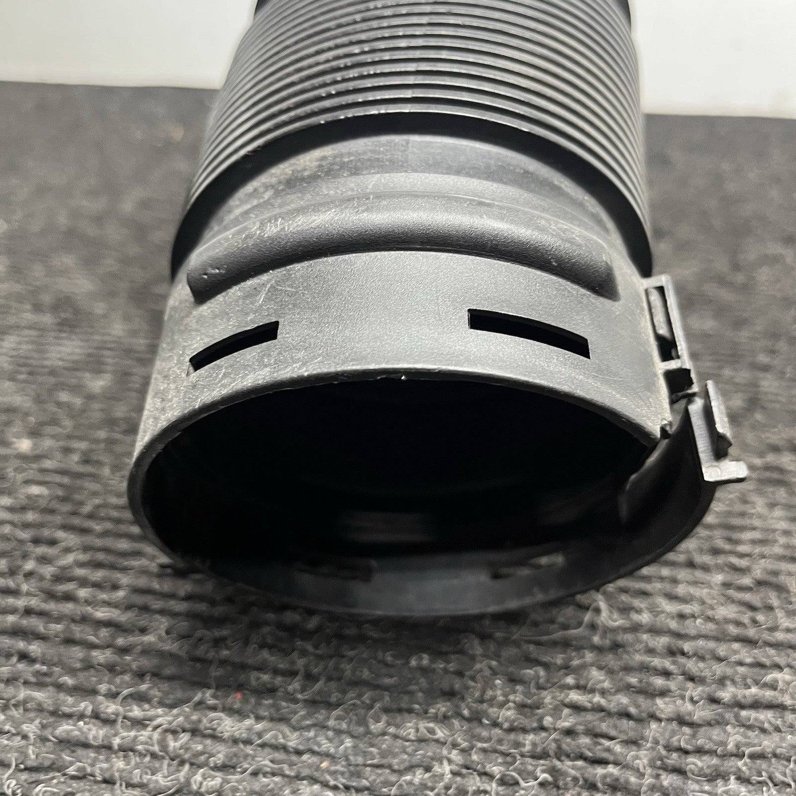 ☑️ 2011-2013 BMW X5 35IX E70 - AIR Intake DUCT / TUBE 7571344
