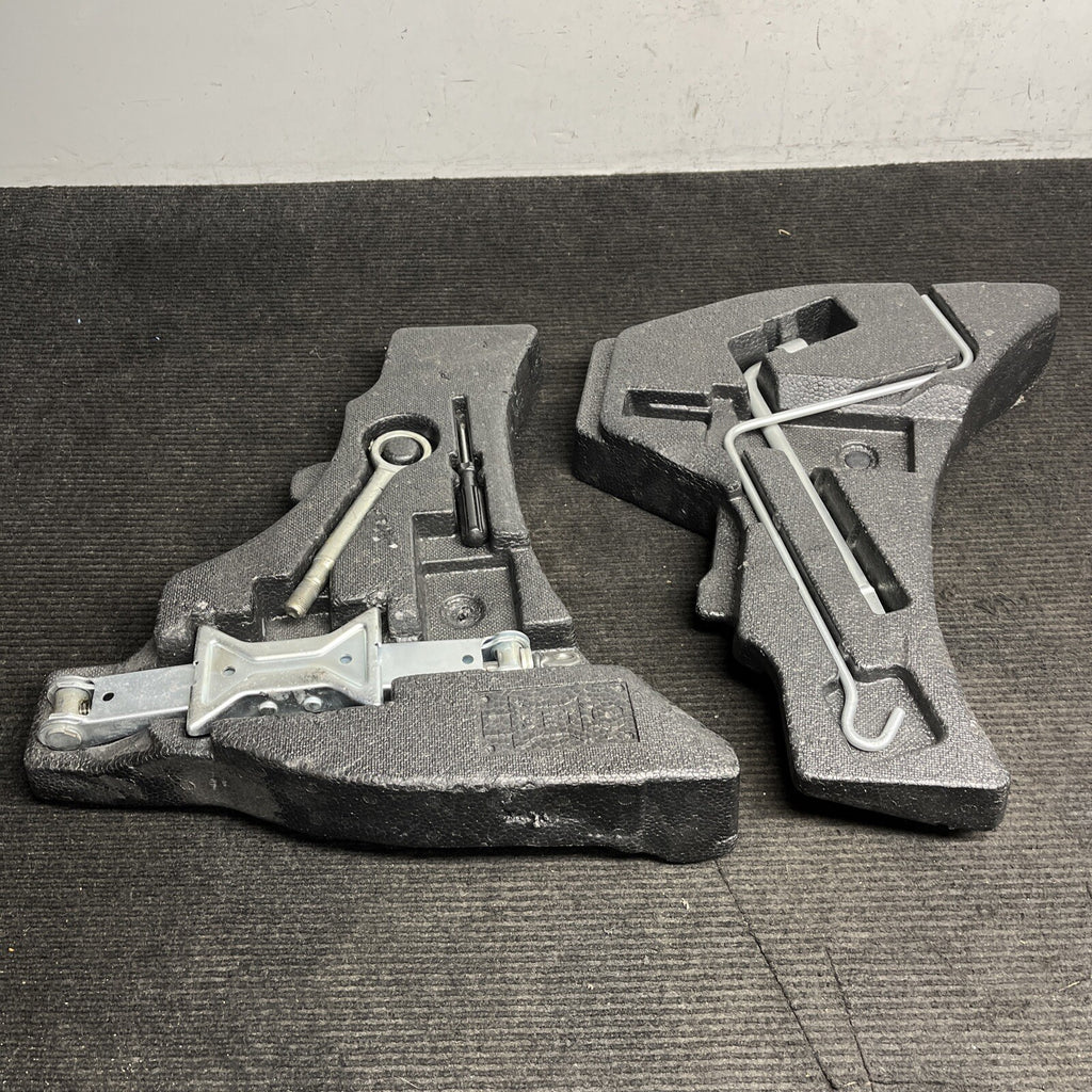 ☑️ 2020 OEM SUBARU BRZ FA20 2.0L OEM SPARE TIRE JACK TOOL KIT ASSY COMPLETE