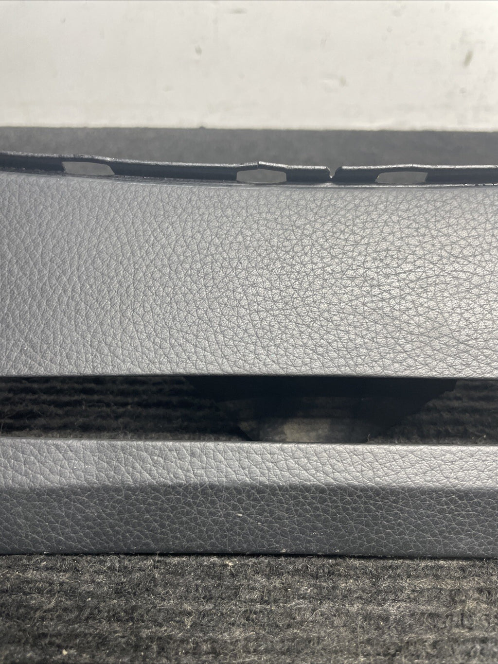 ☑️ 2006-2010 BMW M5 E60 CENTER CONSOLE UNDER PANEL TRIM OEM - 7906380