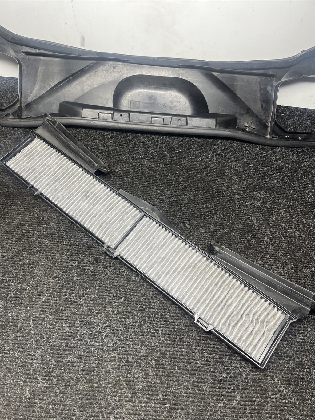 ☑️ 2006-2013 OEM BMW E90 E92 E93 335i Cabin Air Filter Cowl Housing SET *NOTE*