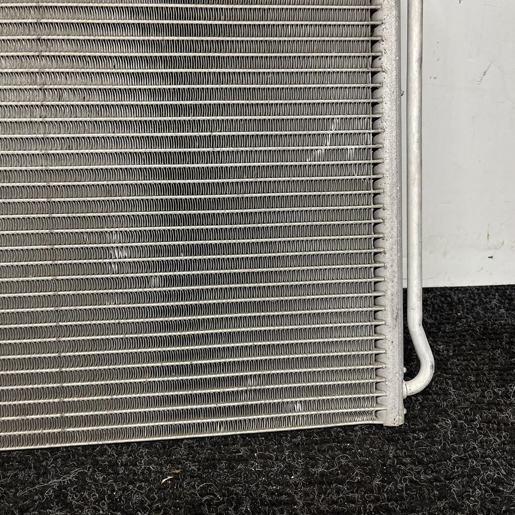 ☑️ 10-13 BMW X5 E70 AC Condenser Radiator OEM