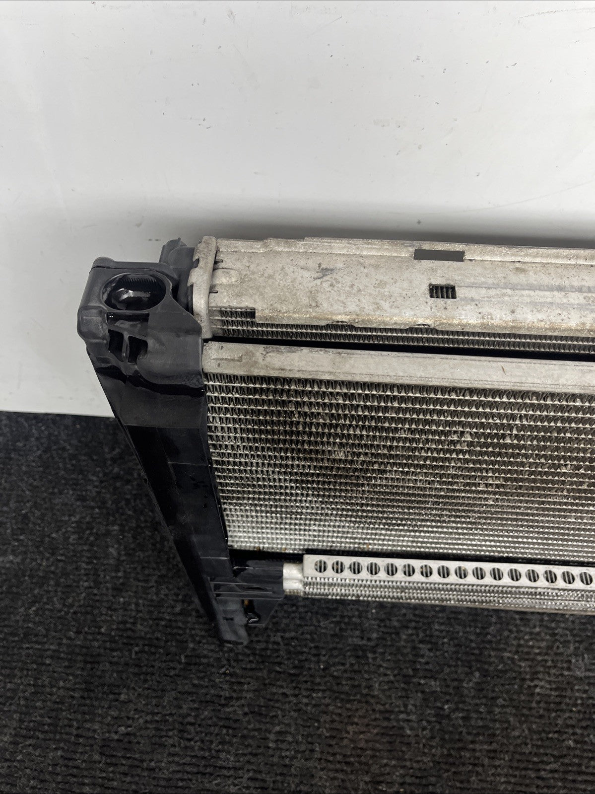 ☑️ 07-13 BMW E92 N54 335i RADIATOR A/T TRANSMISSION OIL COOLER W CONDENSER OEM