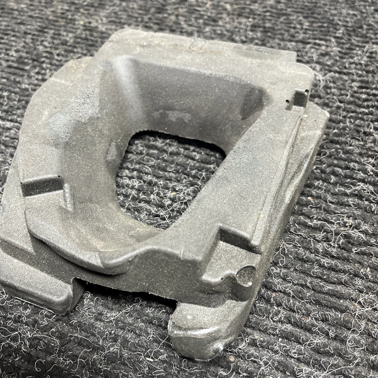 ☑️ 07-13 BMW E82 E89 135 128 N54 N55 MT Shifter Insert Foam Cover OEM