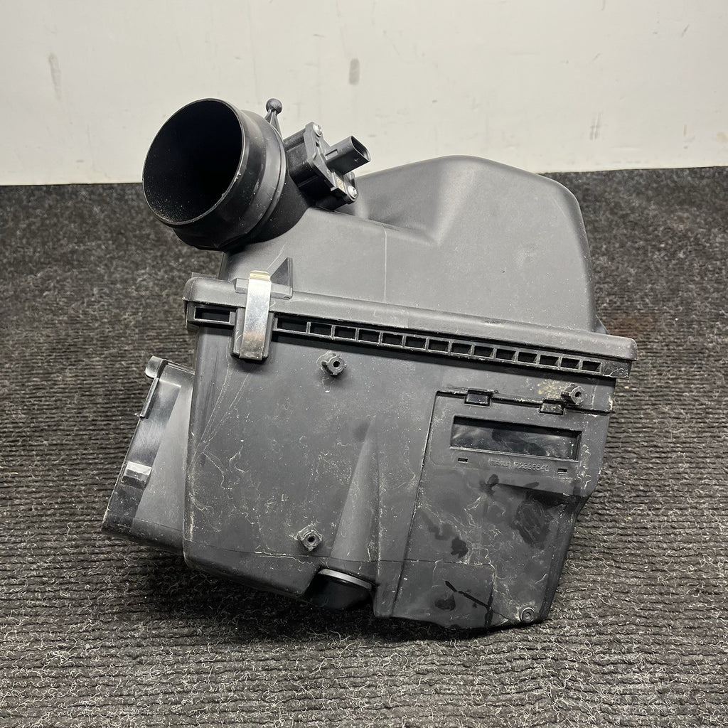 ☑️ 2017-2021 OEM BMW 230 330 430 Air Box Filter Cleaner Intake Muffler