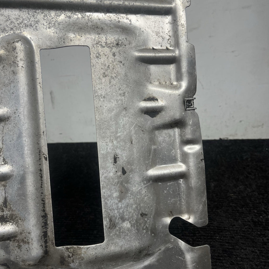 ☑️ 2007-2013 BMW X5 - Center Underbody Shield Panel / Liner 7158386