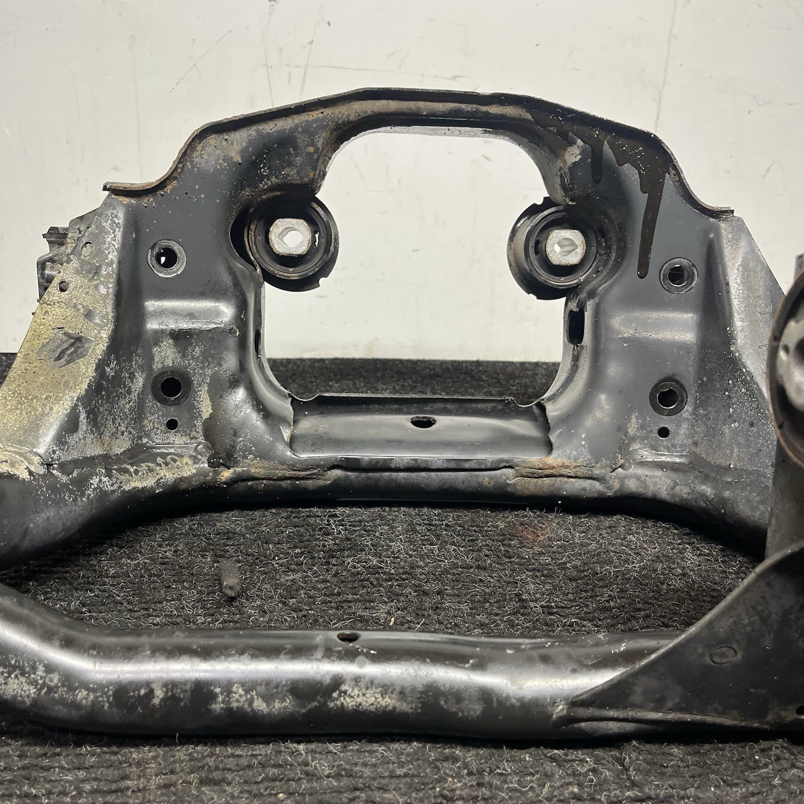 ☑️98-06 BMW E46 3 Series Rear Lower Axle Subframe Crossmember Carrier Cradle OEM