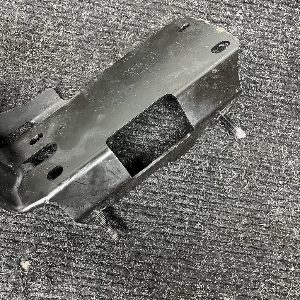☑️ 11-13 OEM BMW E92 E93 335is Radiator Support Left Driver Plate Bracket Mount