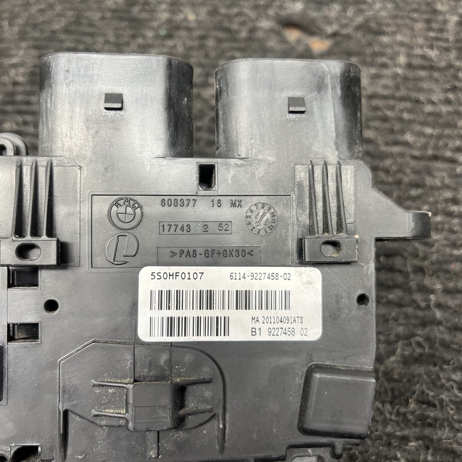 ☑️11-18 BMW F25 F26 X3 X4 Front Battery Distribution Fuse Box Control Module OEM