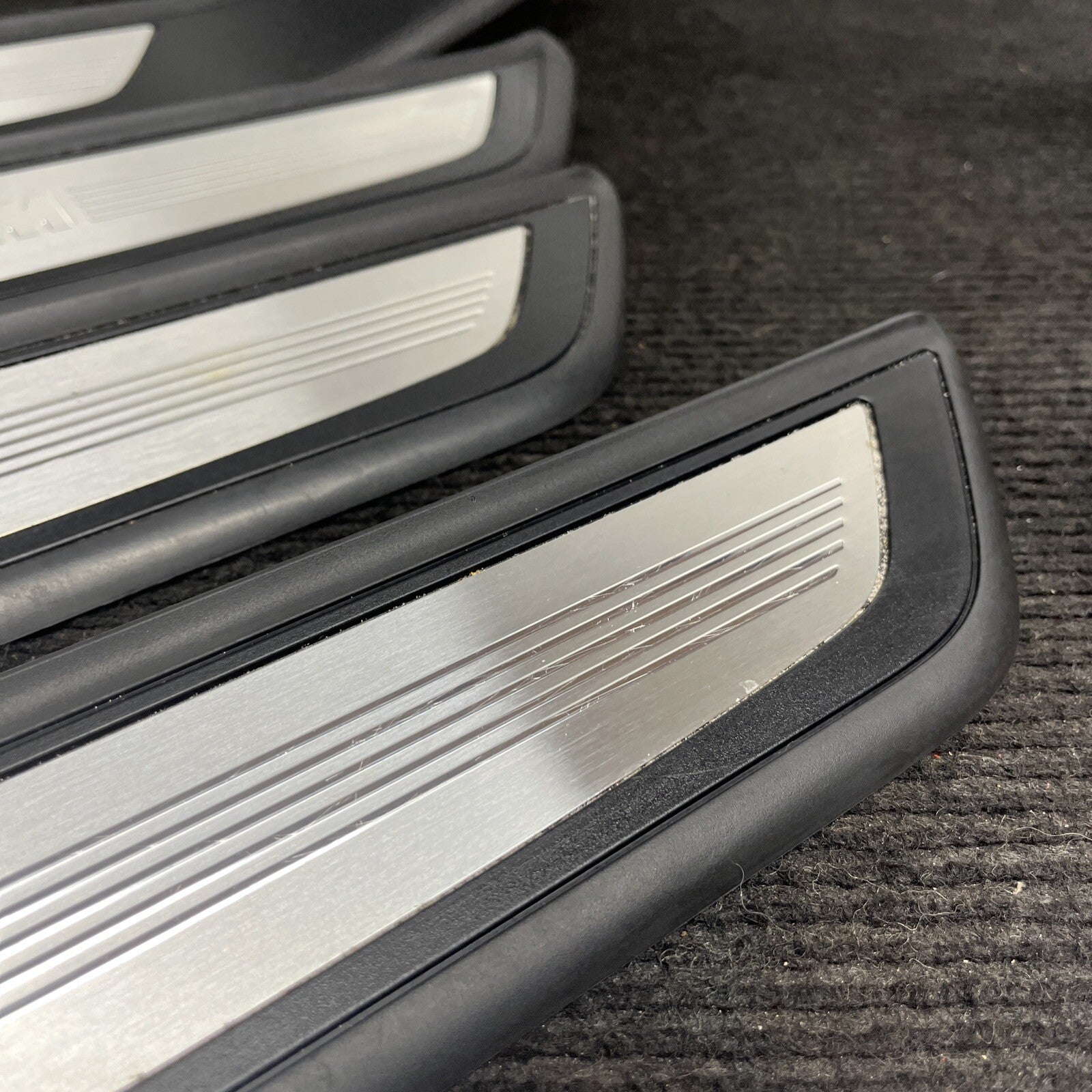 ☑️ 2010 BMW 750i SET OF 4 M SPORT DOOR SCUFF SILL PLATES TRIM COVER OEM