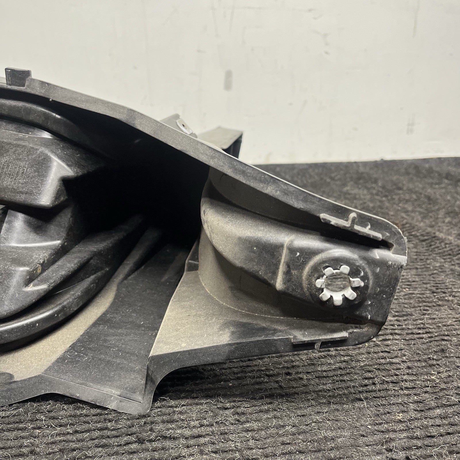☑️ 07-13 BMW E70 E71 X5 X6 Front Right Side Headlight Mount Bracket w Sensor OEM