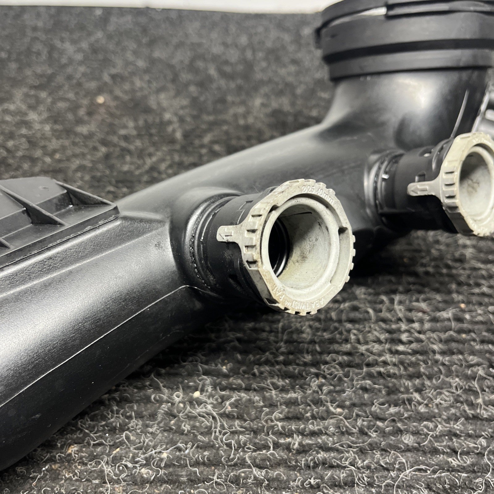 ☑️ 07-10 BMW E90 E92 E93 335 N54 Charge Pipe Air Induction Diverter Pipe OEM