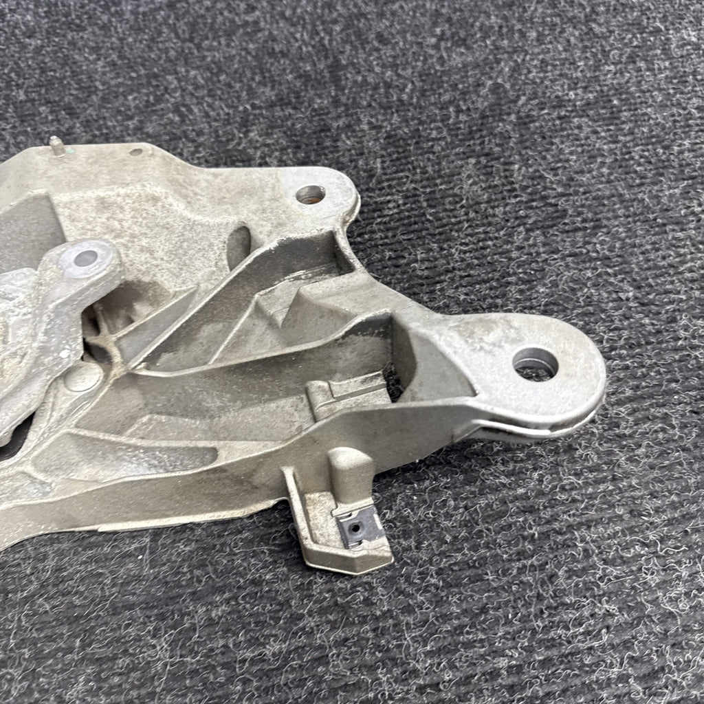 ☑️ 09-16 Audi A4 S4 S5 Q5 OEM Transmission Mount Crossmember Bracket 4H0399263