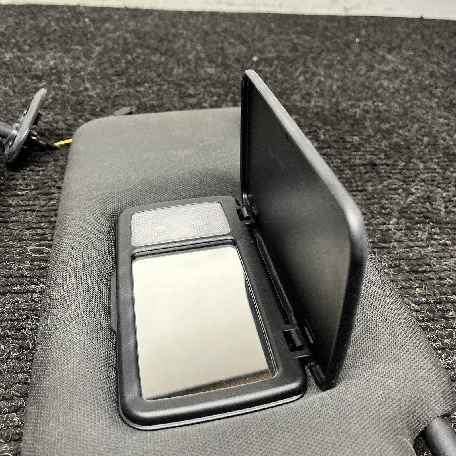 ☑️ 2015-2019 Subaru WRX STI Left Driver Passenger Right Sun Visor Pair OEM 15-19