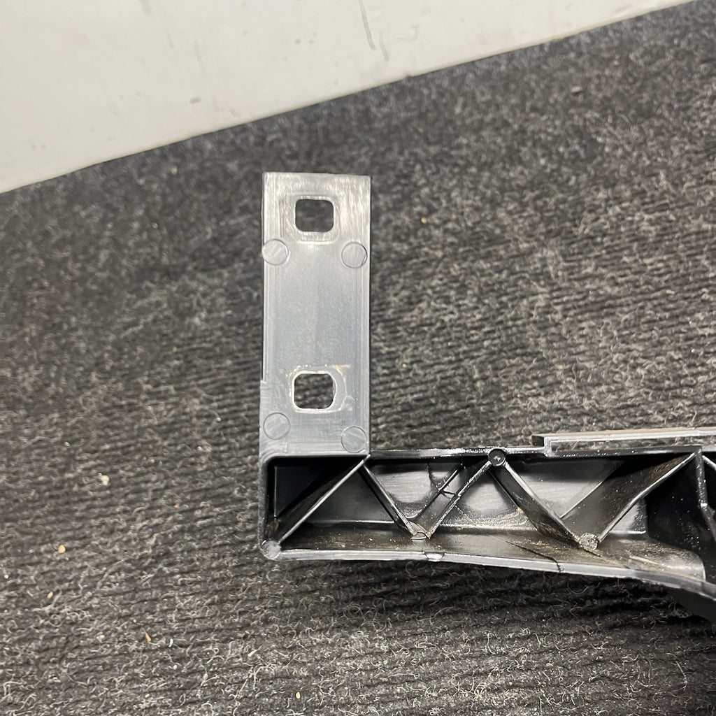 ☑️ 09-11 BMW E90 328i 335d Front Right Headlight Arm Bracket Mount 7138402 OEM