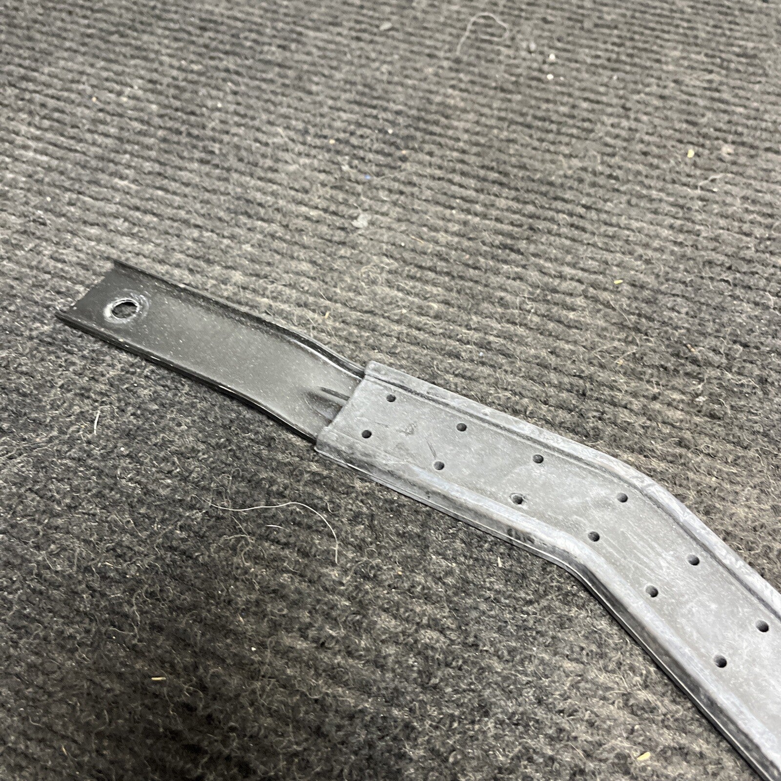 ☑️ 2008-2013 BMW 128i 135i Coupe Battery Protection Bar Bracket Holder Tie OEM