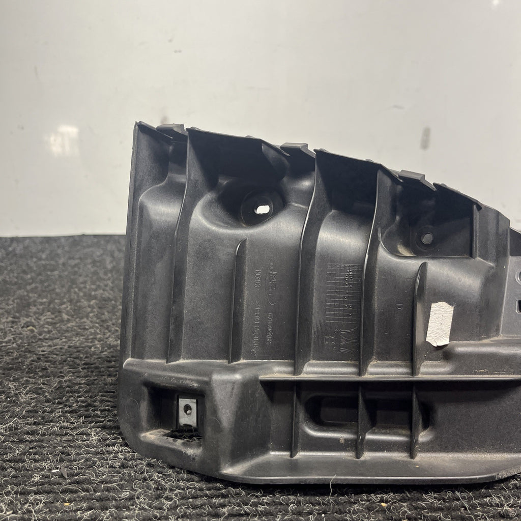 ☑️ 14-21 Maserati Ghibli Rear Left Bumper Mount Support Bracket OEM AK2404120