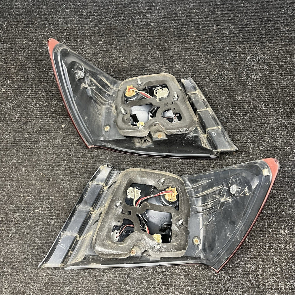 ☑️ 2008-2011 Subaru Impreza WRX Sedan OEM Rear Tail Lights Left & Right