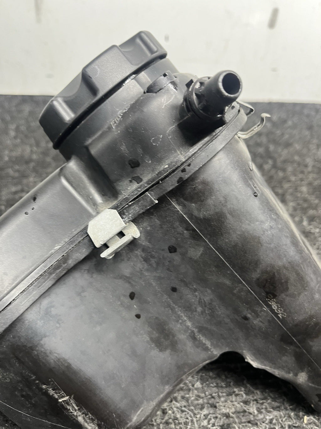 ☑️ 06-13 BMW E82 E88 E90 E92 E93 Radiator Expansion Tank Coolant Reservoir OEM