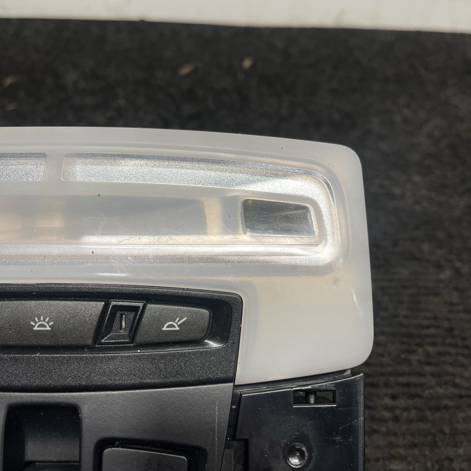 ☑️ 2012 - 2015 BMW F30 320I 328I FRONT UPPER DOME LIGHT ASSEMBLY OEM 9330039