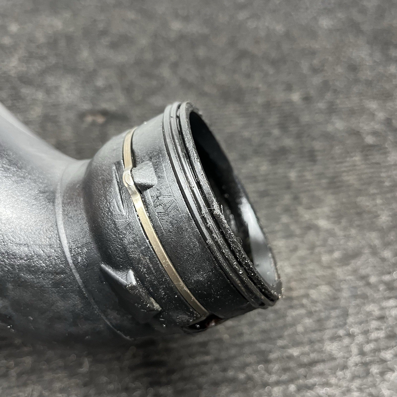☑️ 2011-2013 BMW X5 E70 GENUINE LEFT Turbo Intercooler Hose Tube OEM 7571350