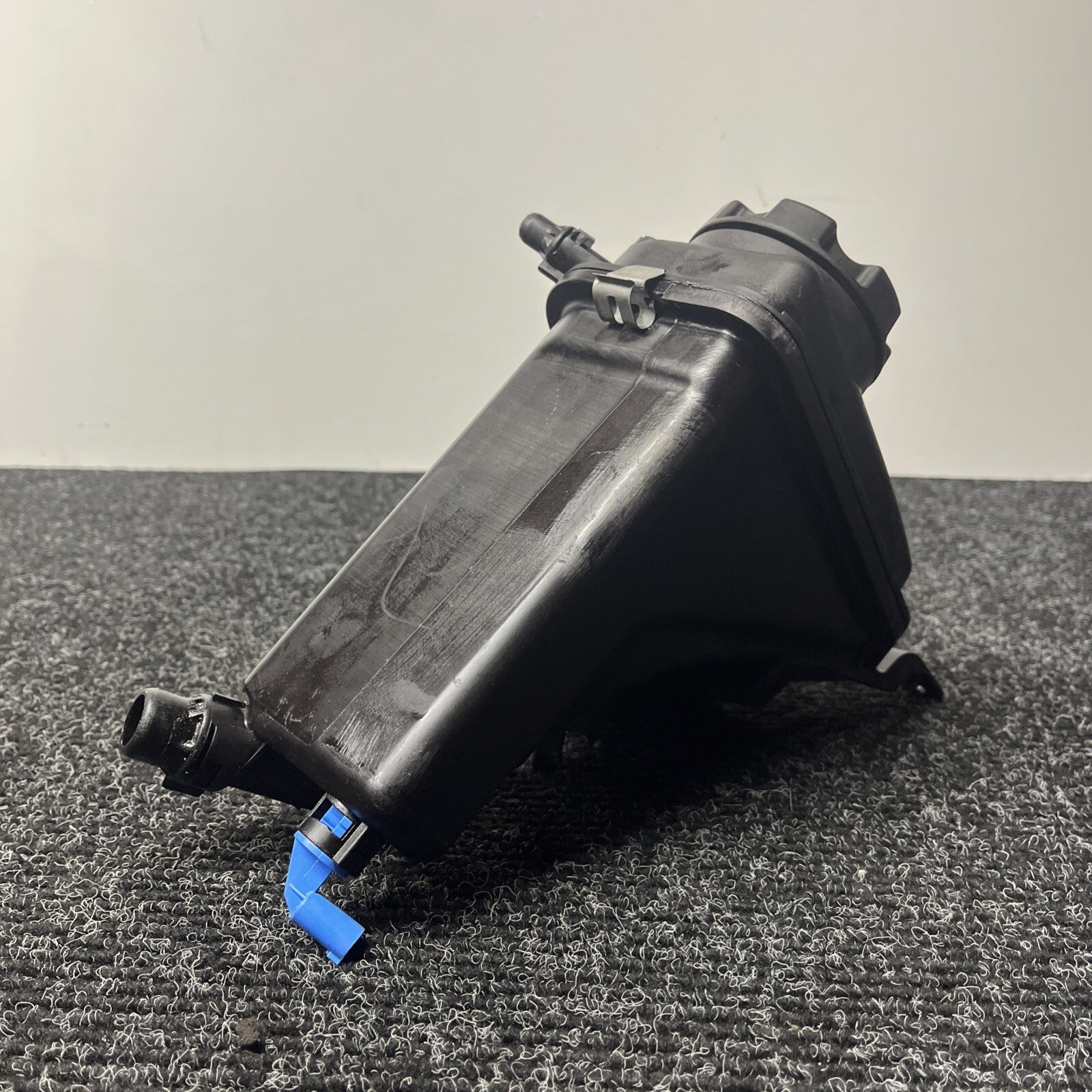 ☑️ 06-13 OEM BMW E90 E92 E93 E89 335 Radiator Coolant Bottle Reservoir Tank