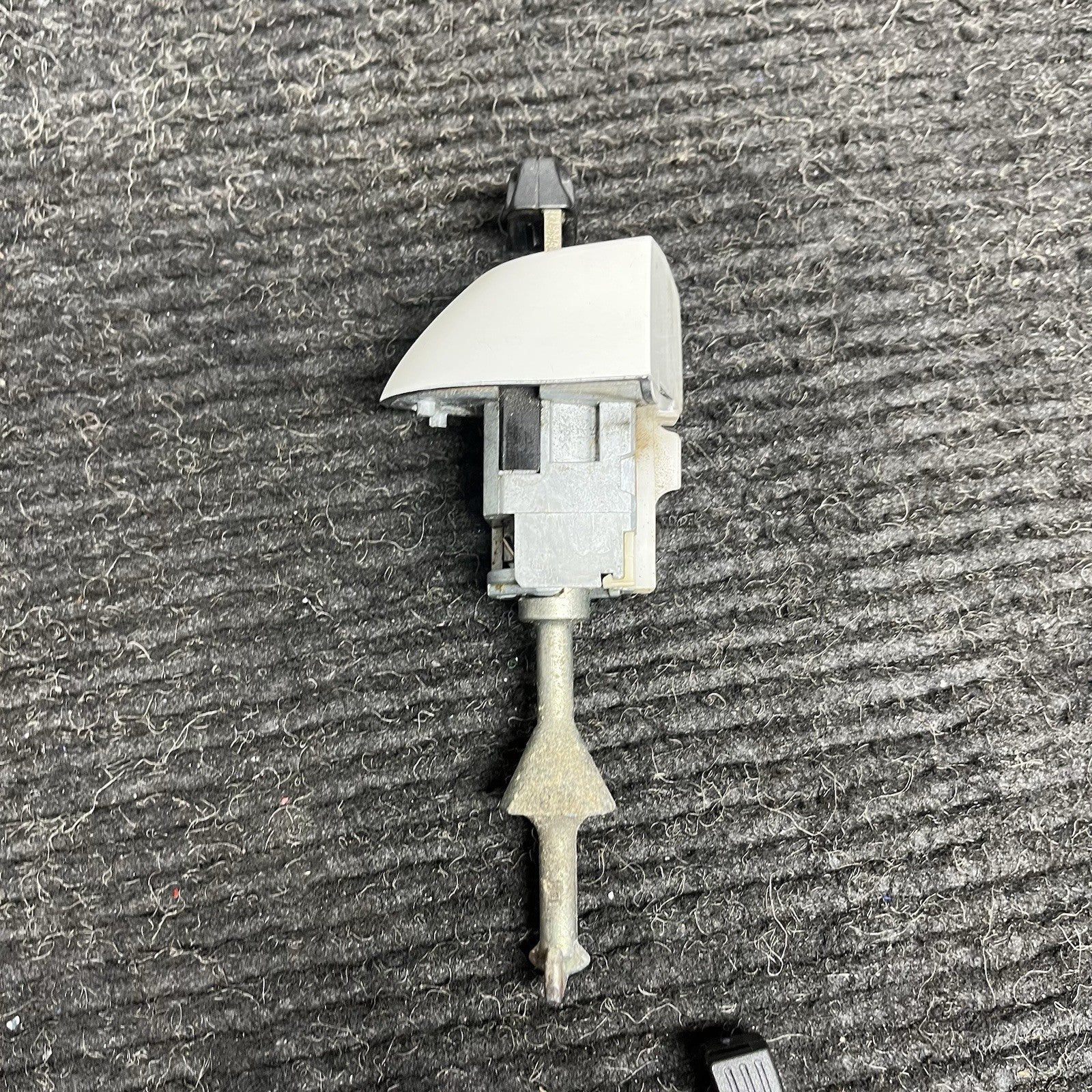 ☑️ 2008-2013 BMW E82 E88 135 Exterior Driver Door Handle Key Lock Set White OEM
