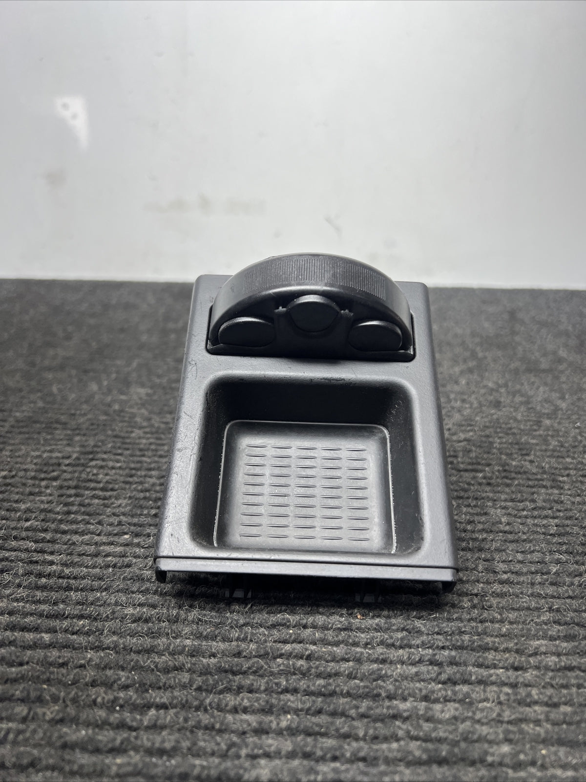 ☑️ BMW E46 NEW GENUINE CENTER CONSOLE STORAGE TRAY BLACK COIN BOX 8248505 99-05