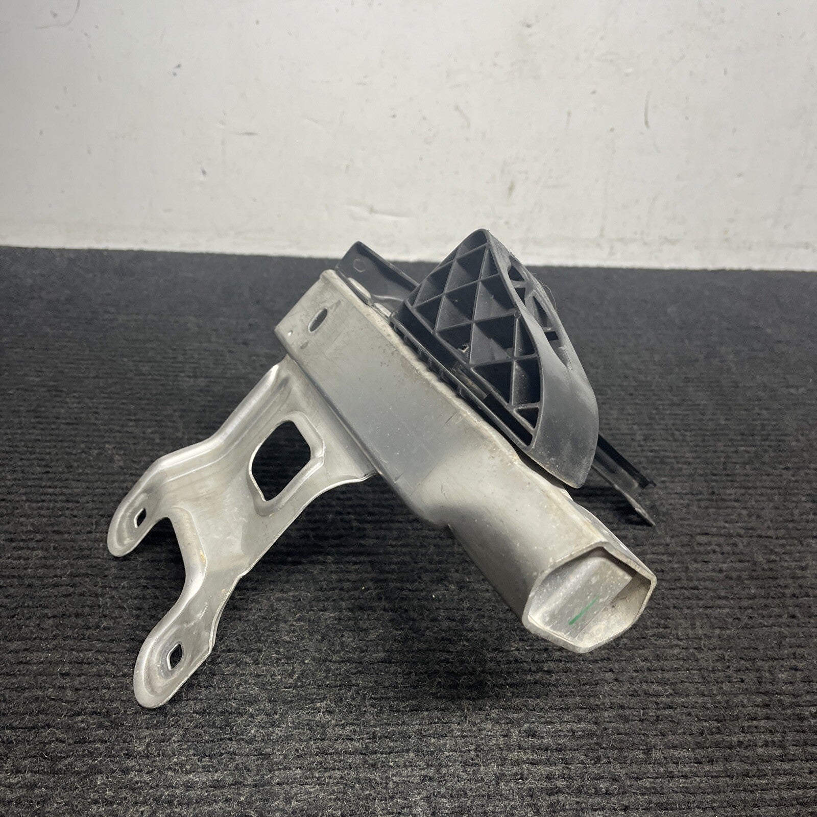 ☑️ OEM BMW F22 F30 F32 F36 Front Right Lower Deformation Bracket Assembly