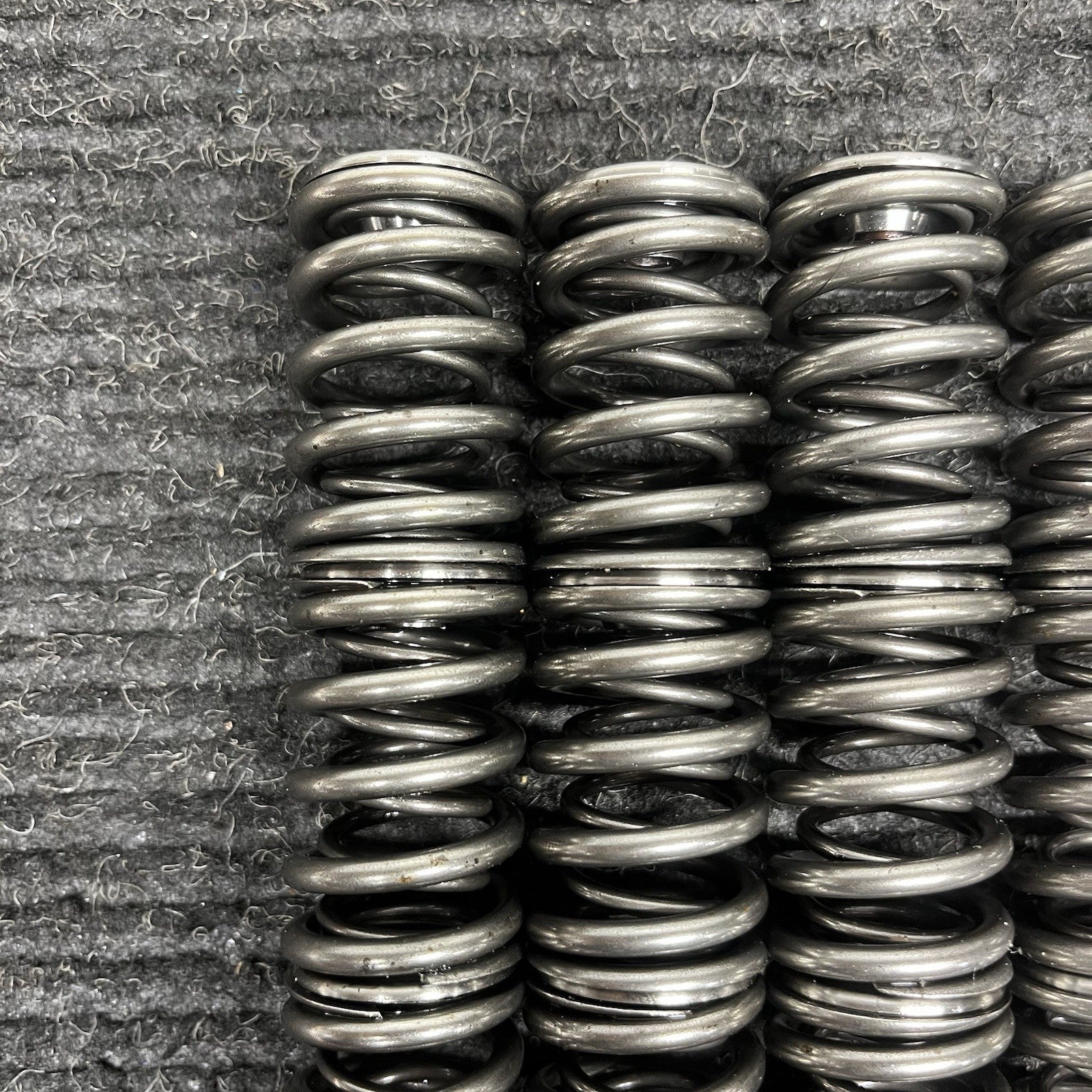 ☑️ GSC Dual Conical Valve Springs w/ Retainers Fits Subaru EJ20 EJ25