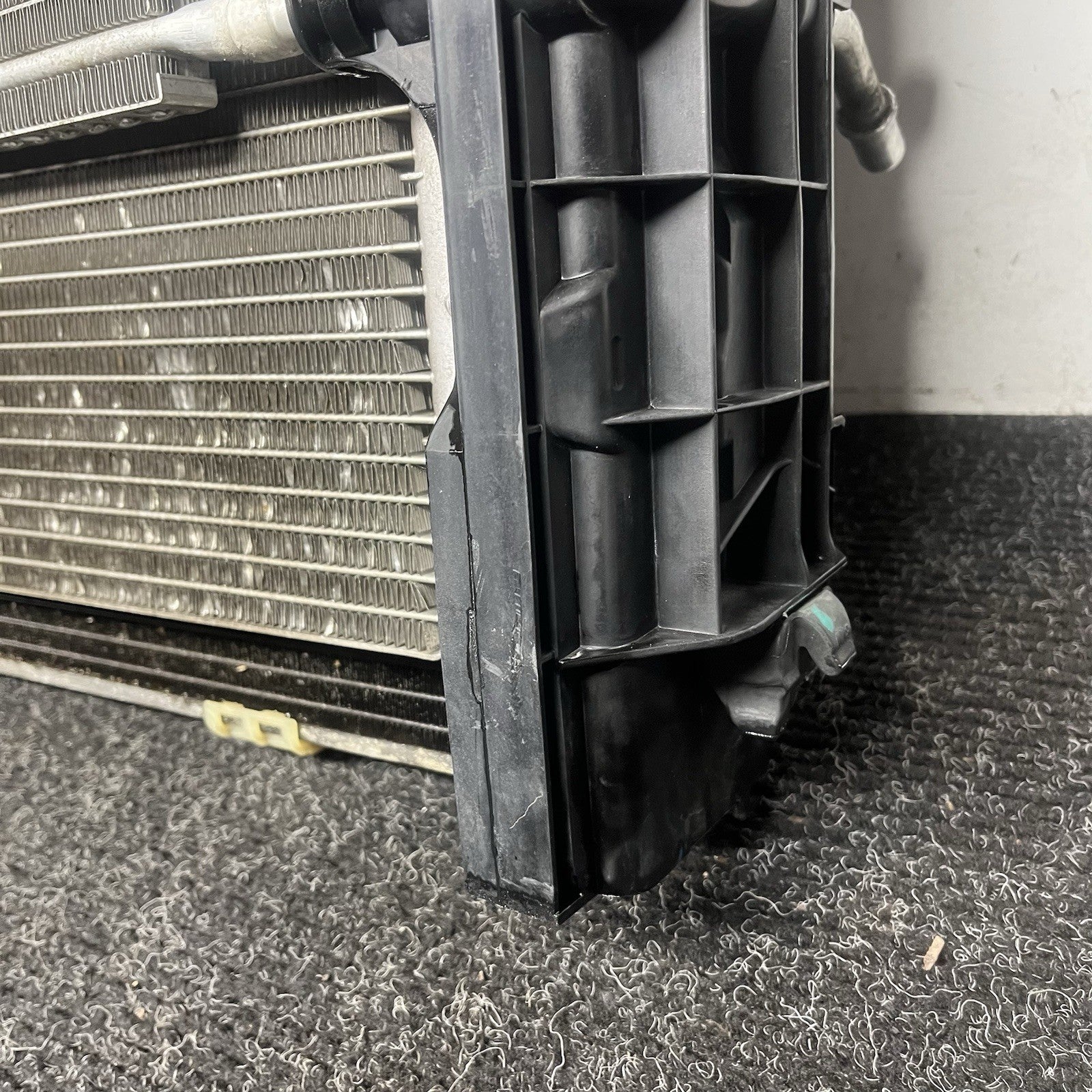 ☑️BMW E93 E92 E90 E82 328I N51 Engine Radiator Ac Condenser Assembly OEM