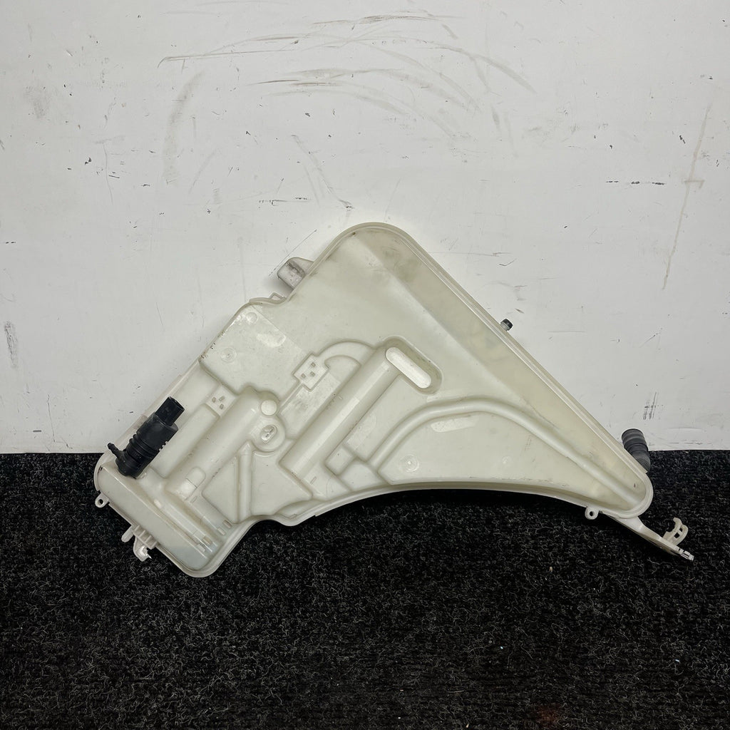 ☑️2013 BMW 320i 328i 335i 340i 330i F30 Windshield Washer Reservoir Tank 7241672