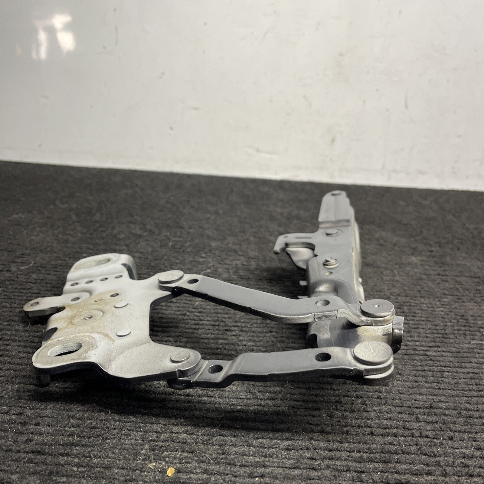 ☑️ BMW F22 F30 F32 F80 F82 OEM FRONT LEFT RIGHT HOOD BONNET LID HINGES