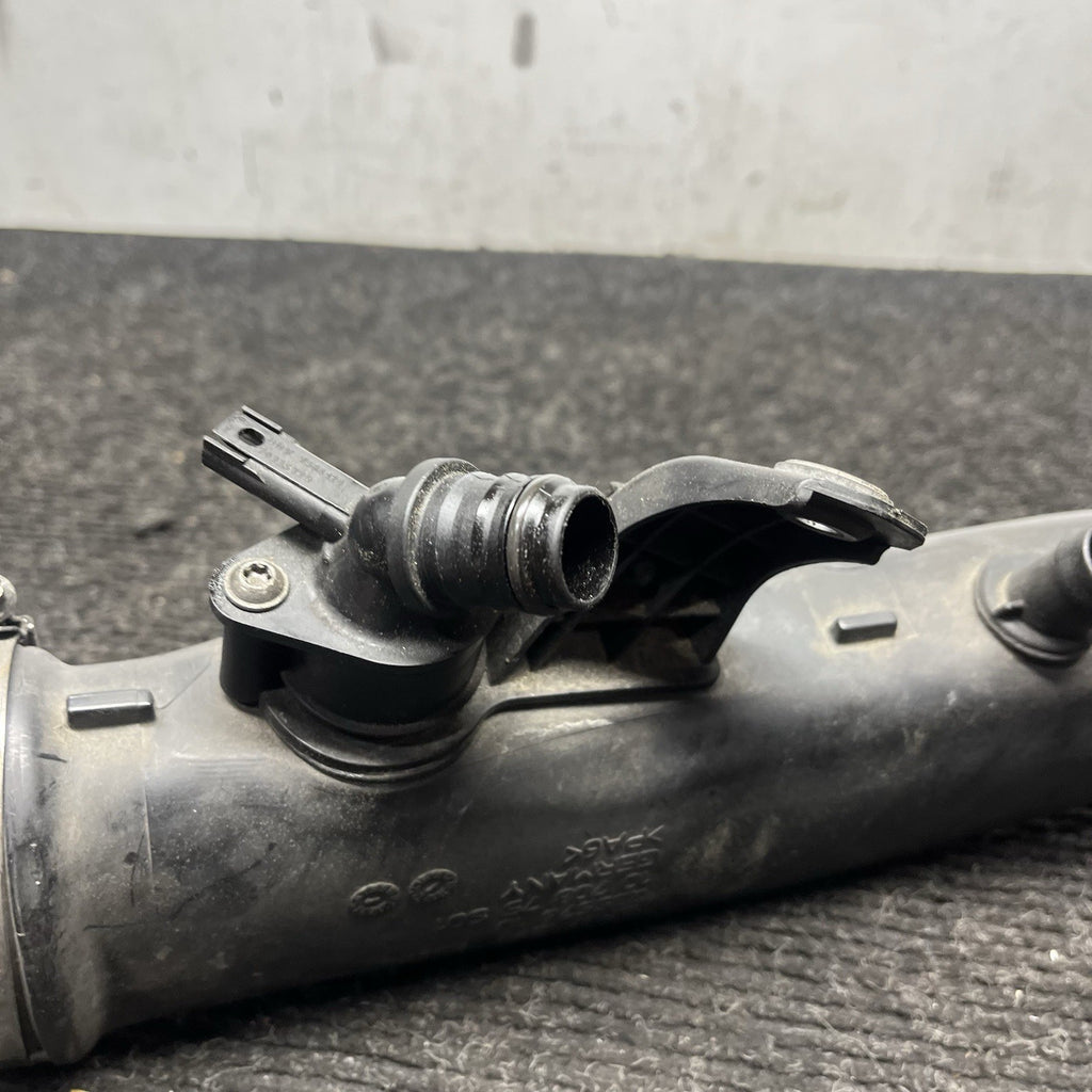 ☑️ BMW F15 X5 X6 35i 3.0L Air Intake Cleaner Duct Tube 7605585 OEM