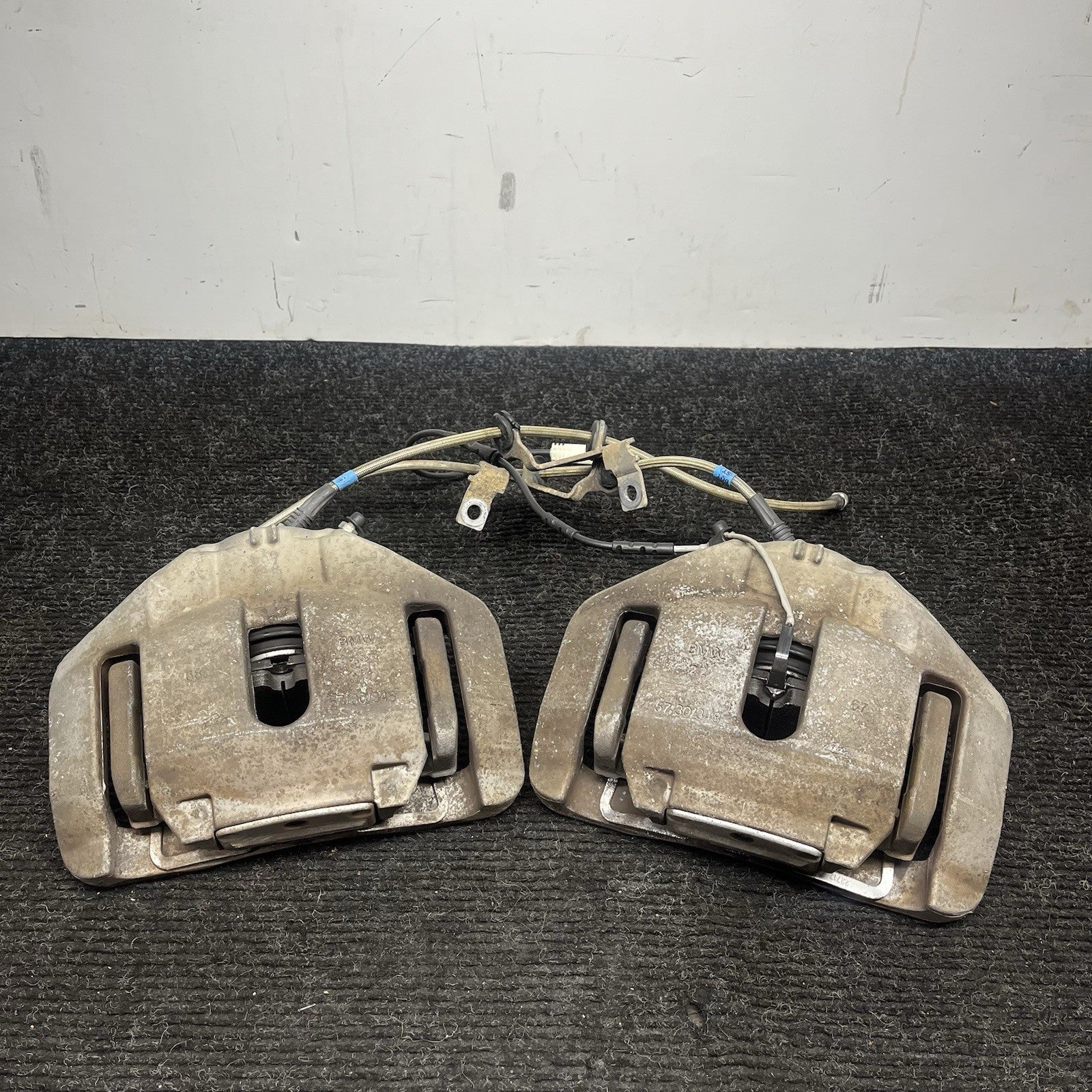☑️ 06-11 E90 E91 E92 E93 E84 335 BMW 335d Front Brake Caliper Set OEM