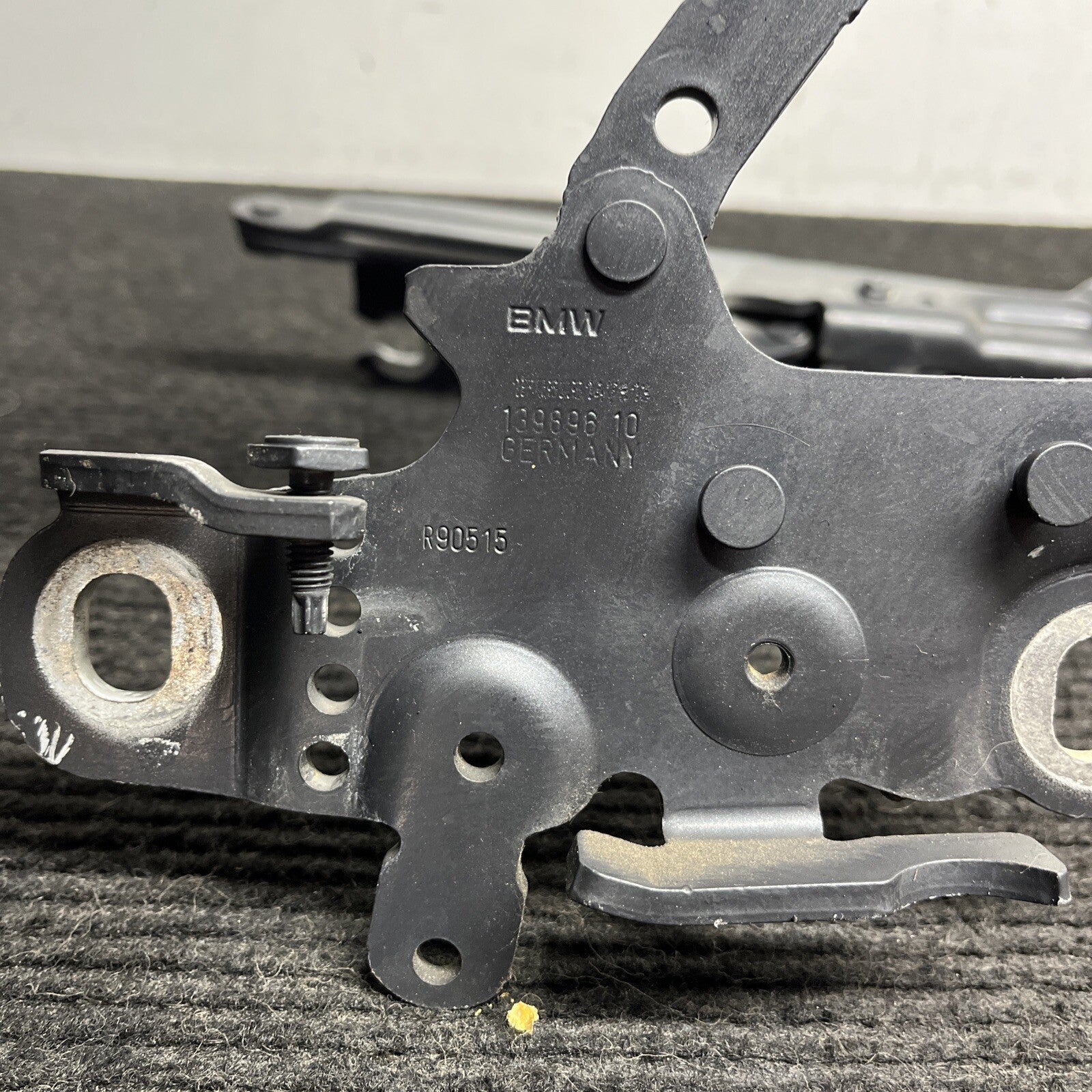 ☑️ BMW F22 F30 F32 F80 F82 OEM FRONT LEFT RIGHT HOOD BONNET LID HINGES