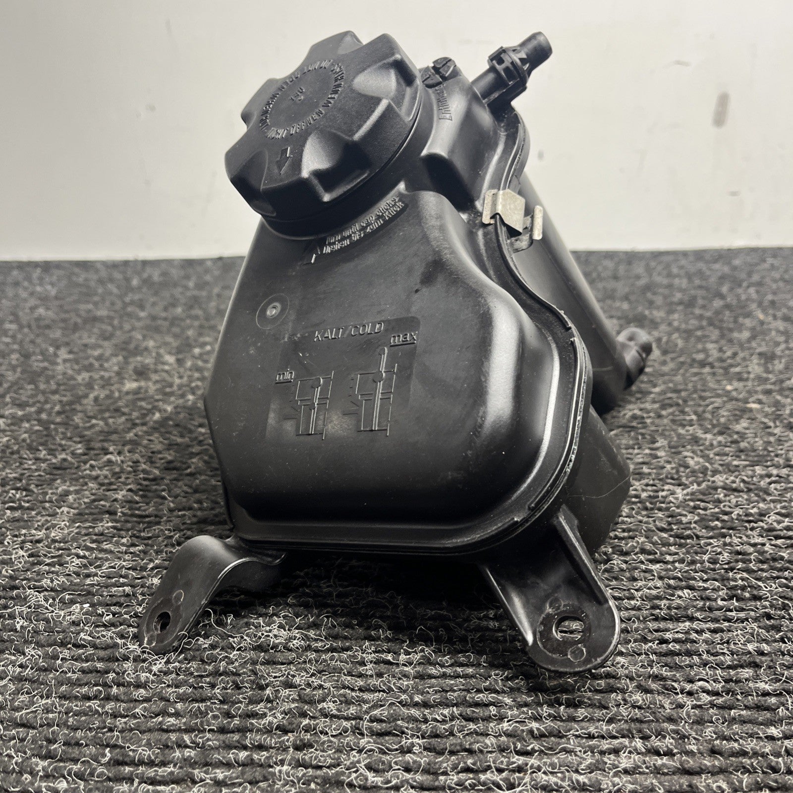 ☑️ 06-13 BMW E82 E88 E90 E92 E93 Radiator Expansion Tank Coolant Reservoir OEM