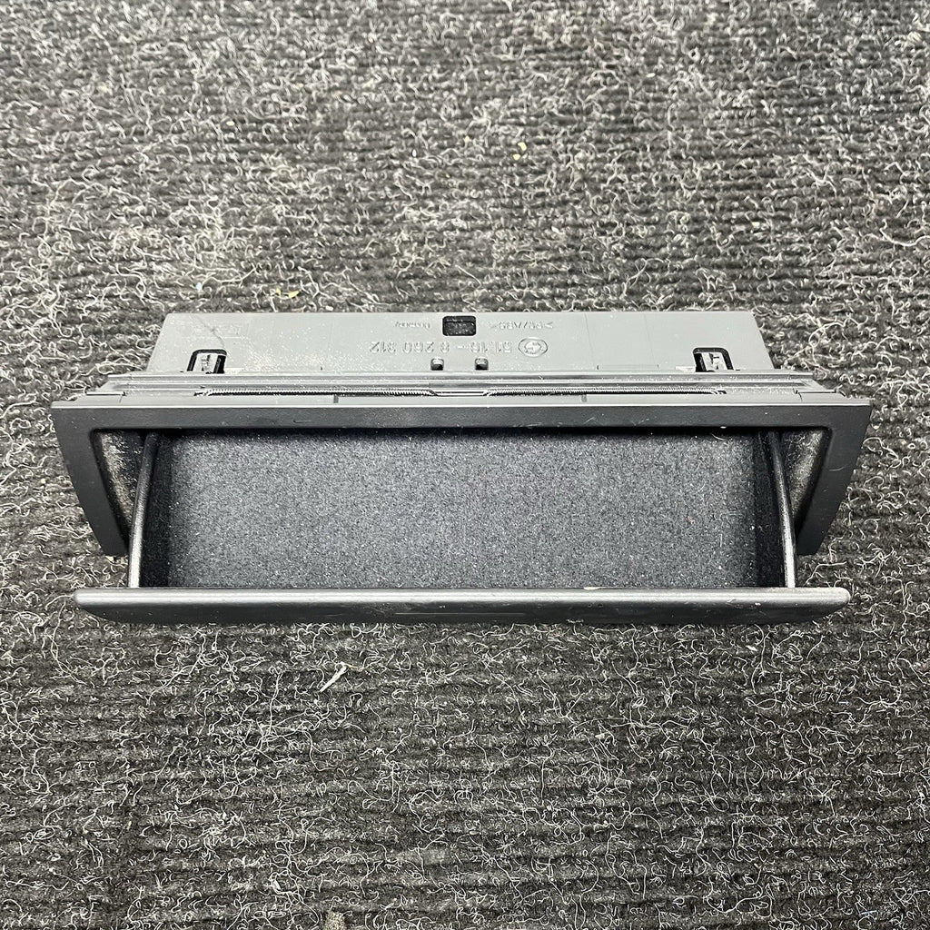 ☑️OEM FRONT CENTER CONSOLE GLASSES TRAY STORAGE 01-06 BMW E46 3SERIES M3 8260312