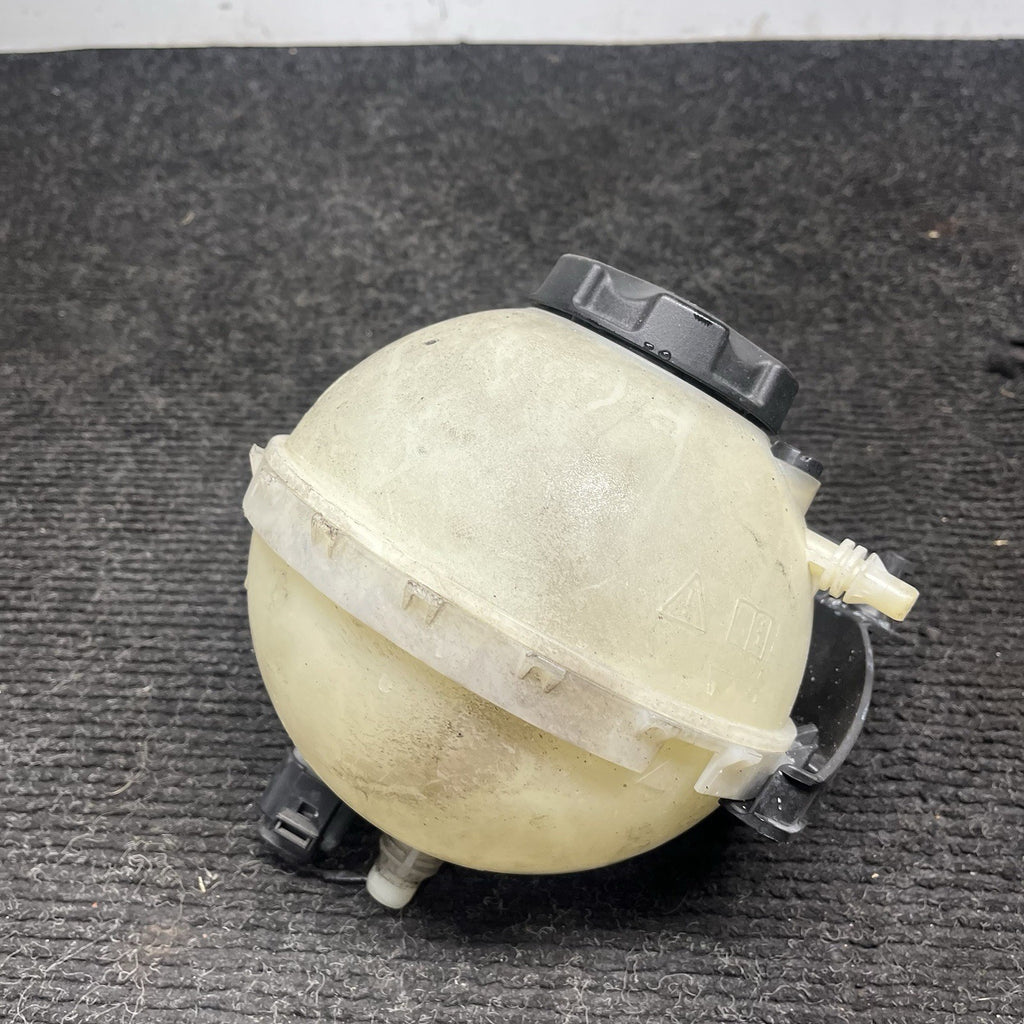 ☑️ 2012-2016 BMW 328xi F30 OEM 2.0 N20 Engine Coolant Reservoir Oveflow 7642159