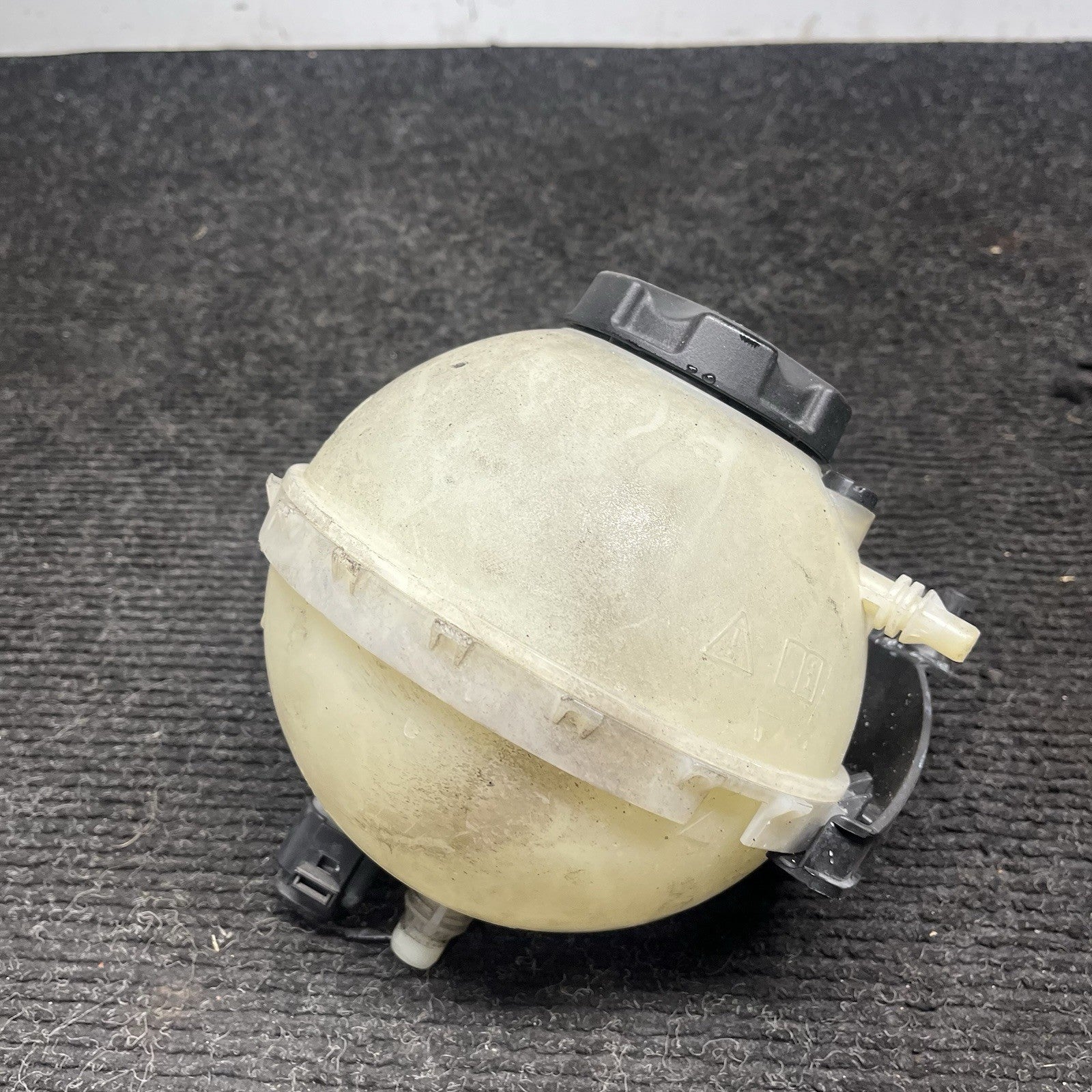 ☑️ 2012-2016 BMW 328xi F30 OEM 2.0 N20 Engine Coolant Reservoir Oveflow 7642159