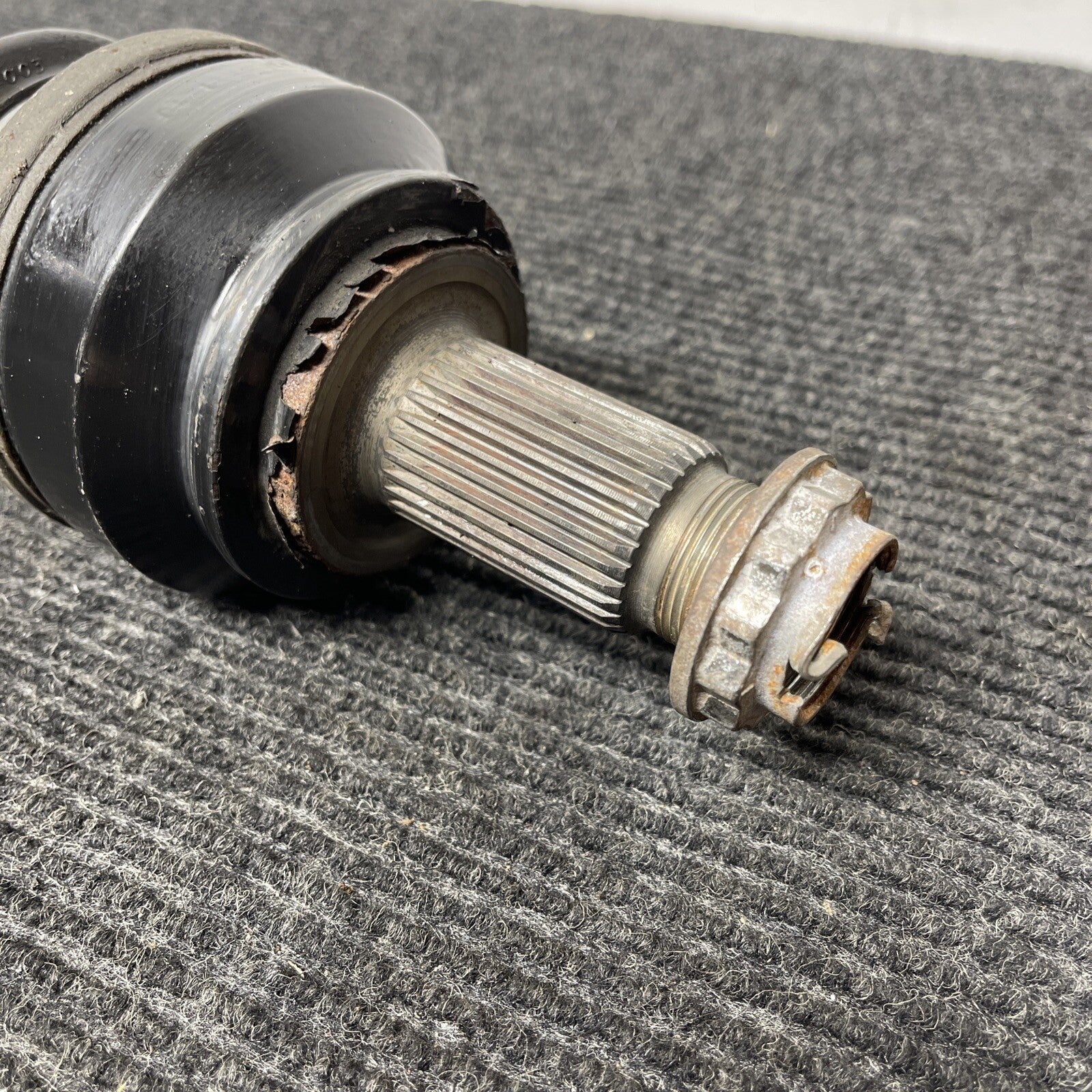 ✅ 07-13 OEM BMW E88 E90 E82 DCT / MT Rear Right Axle Output Half Shaft Manual
