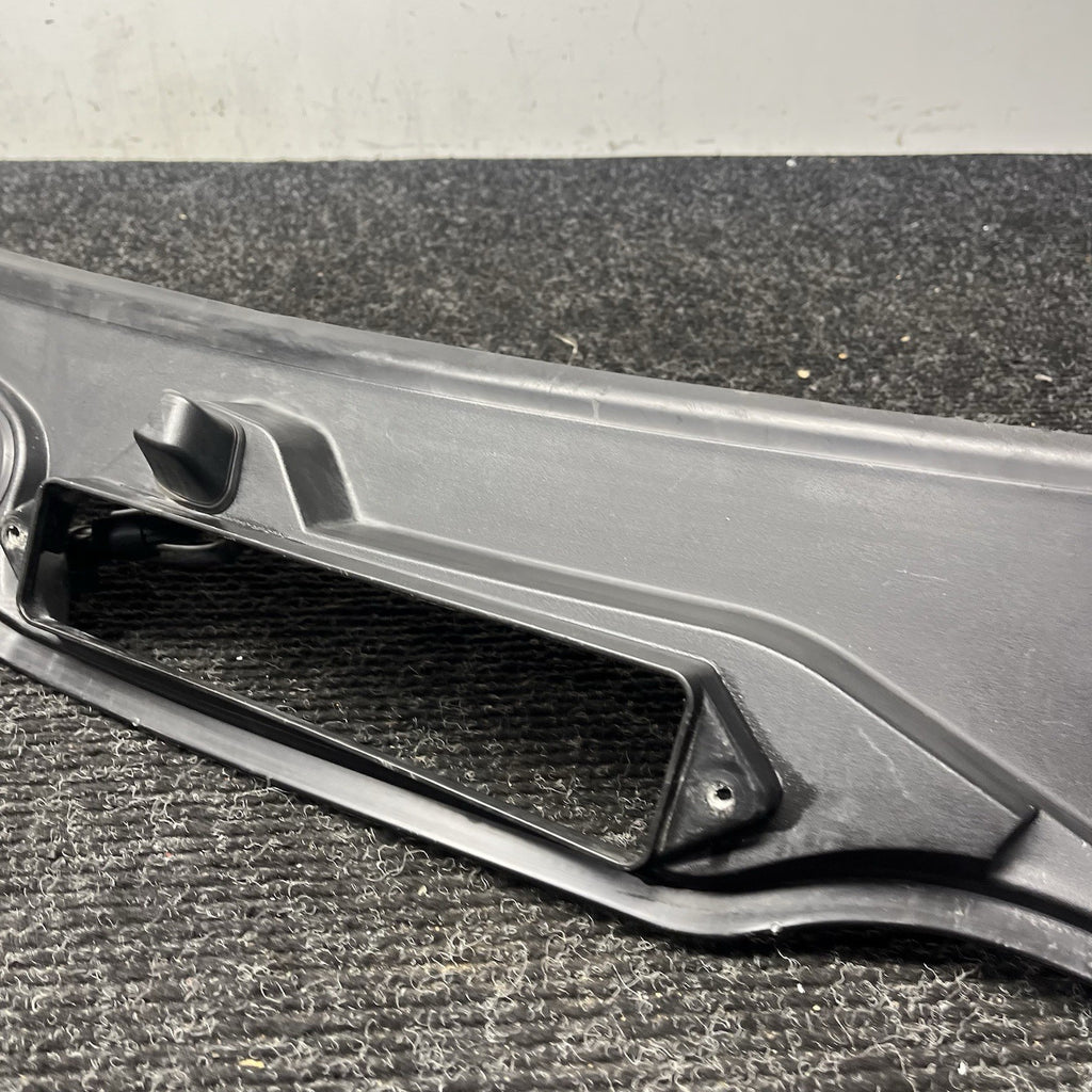 ☑️ 08-13 BMW E90 E92 E93 M3 OEM Front Windshield Wiper Cowl Panel Trim Cover OEM