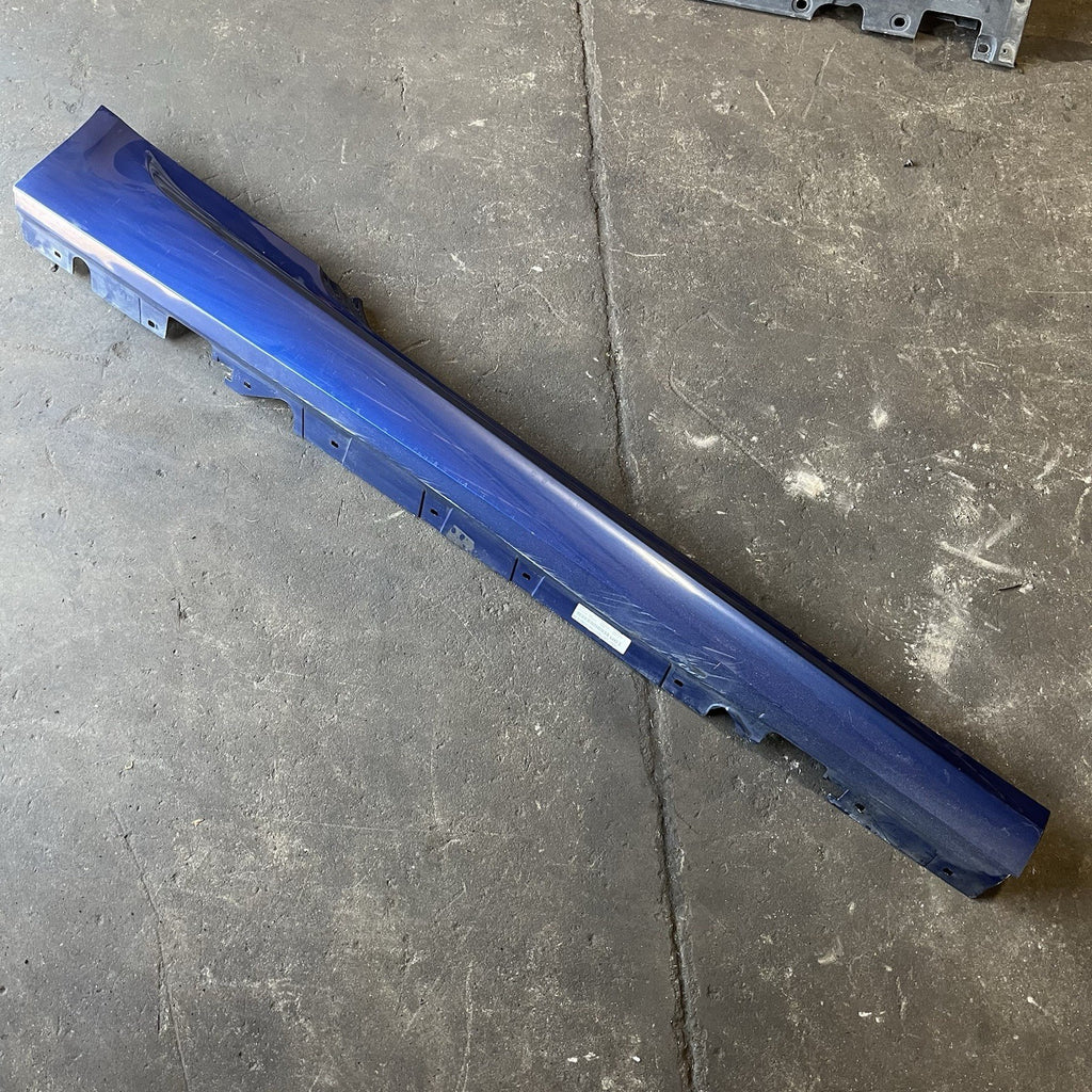☑️ 07-13 OEM BMW E92 E93 328 335 Passenger Side Skirt Rocker Panel Lemans Blue