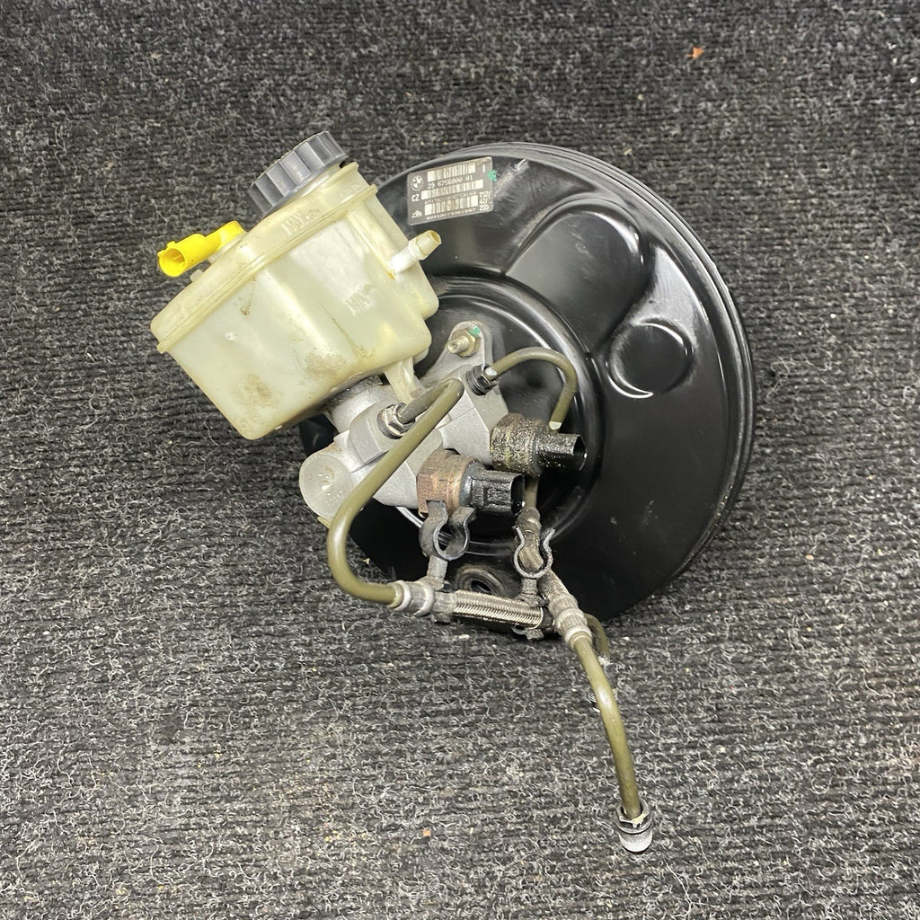 ☑️ 03-08 BMW Z4 E85 E86 Brake Booster Master Cylinder Reservoir OEM 6756800