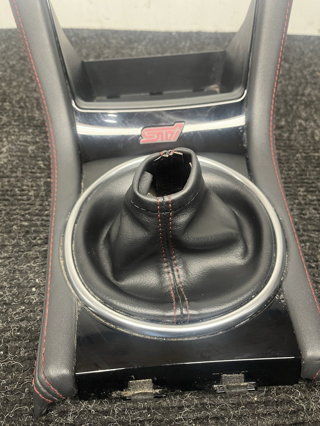 ☑️ 18-21 SUBARU WRX STI CENTER CONSOLE SHIFT BOOT SURROUND BEZEL PANEL TRIM OEM