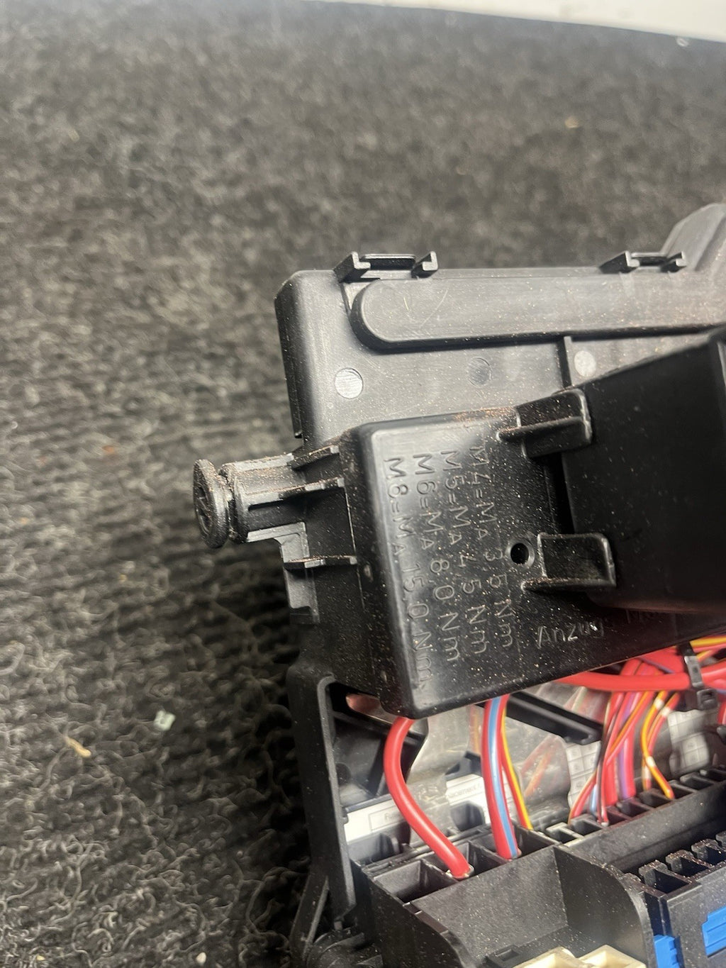 ☑️ 00-05 BMW 3 Series E46 OEM Fuse box block panel with fuses & relays 8 364 542