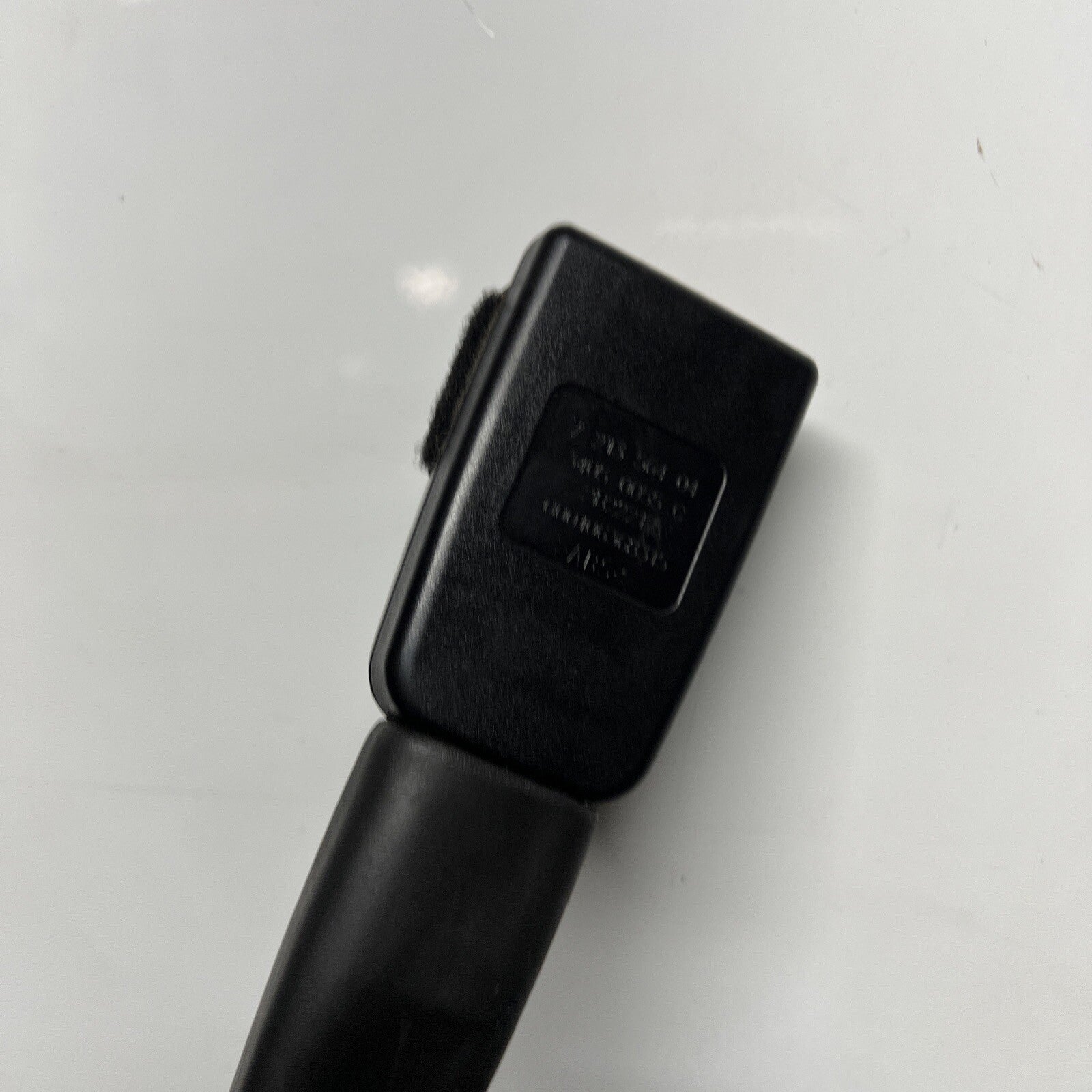 2005-2013 BMW 335XI E92 COUPE FRONT RIGHT PASSENGER SIDE SEAT BELT BUCKLE OEM