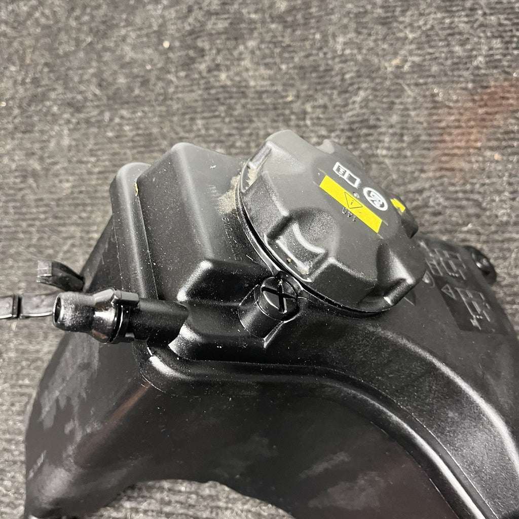 ☑️ 09-11 BMW E90 335d 3.0L Diesel Radiator Expansion Coolant Recovery Bottle OEM