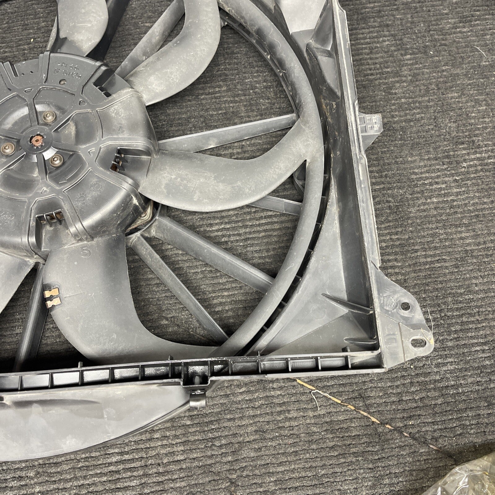 ☑️ 07-13 BMW E82 E90 E93 N54 N55 ENGINE RADIATOR COOLING AUXILIARY FAN 7545366